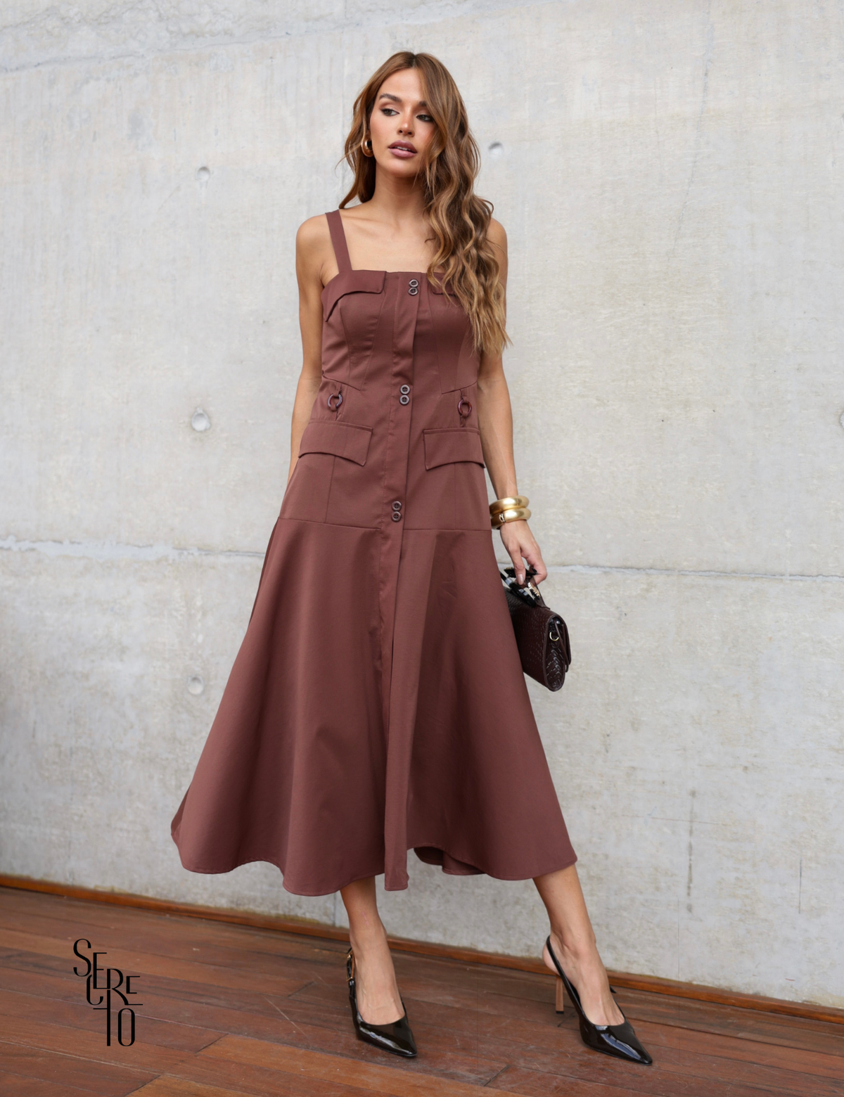 Vestido Midi Alfaiataria Thais Marrom