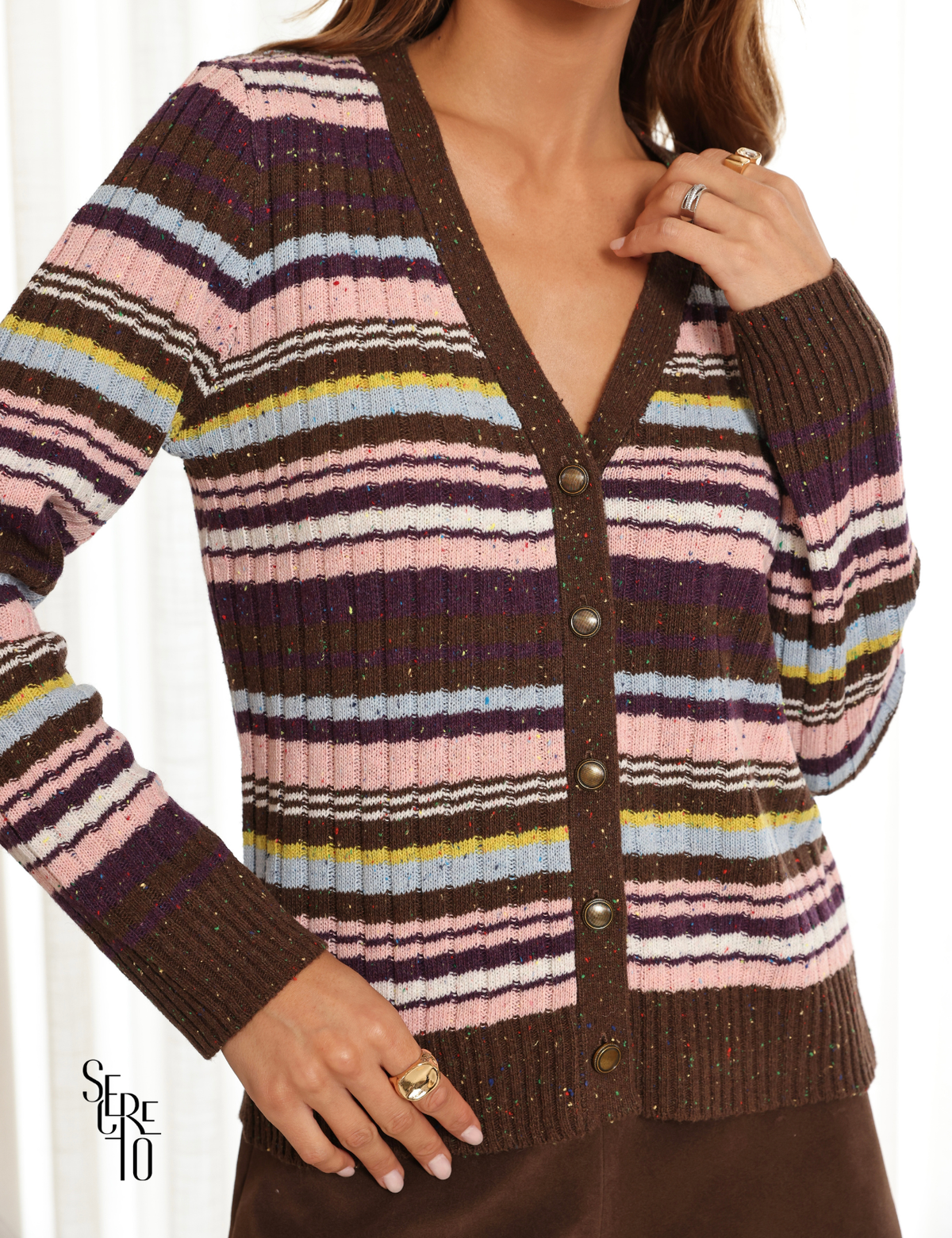 Cardigan Com Listras Simone Marrom
