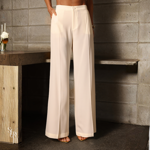 Conjunto Detalhe Bolinha Carla Manteiga