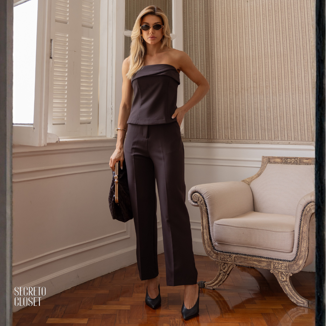 Conjunto Top e Calça Alfaiataria Eulália Marrom