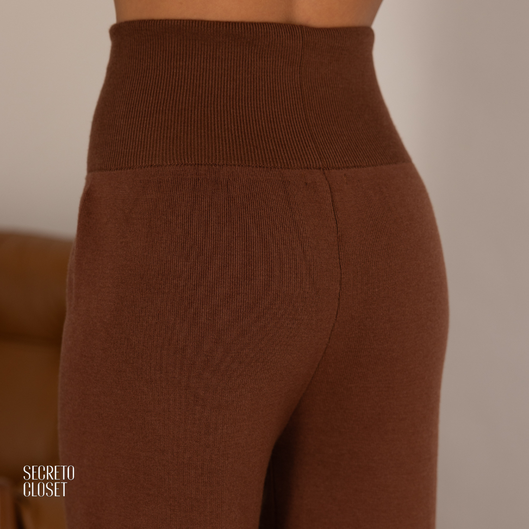 Conjunto Blusa e Calça Modal Nicole Caramelo