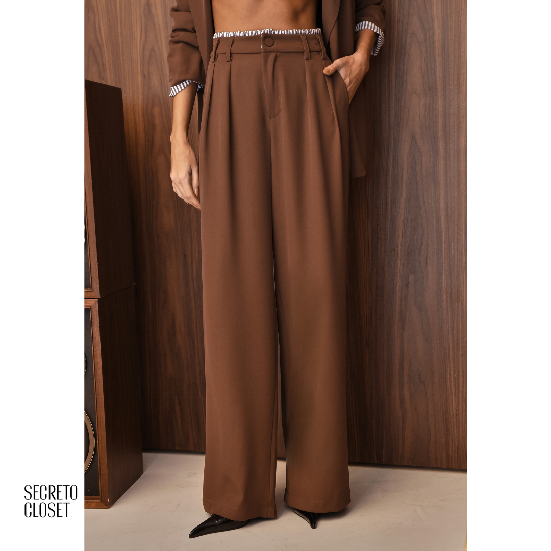 Conjunto Blazer e Calça Cós Listrado Georgia Chocolate