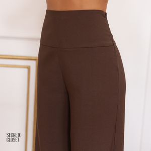 Conjunto Blusa e Calça Alfaiataria Ayla Marrom