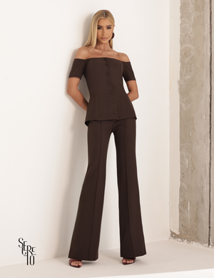 Conjunto Blusa Ombro e Calça Alfaiataria Anya Café