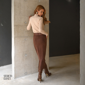 Blusa Tricô Interno Fluffy Adele Bege