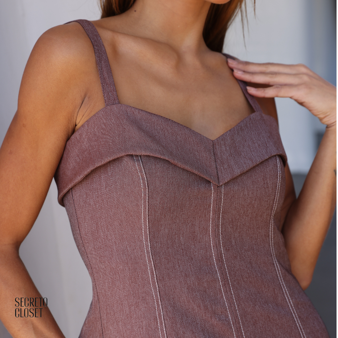 Vestido Midi Alfaiataria Eloise Marrom