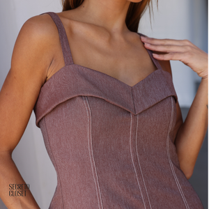 Vestido Midi Alfaiataria Eloise Marrom