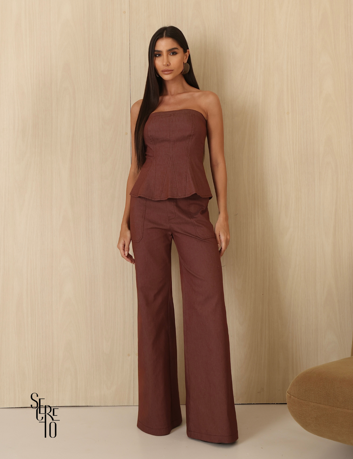 Conjunto Blusa e Calça Sarja Lyna Marrom