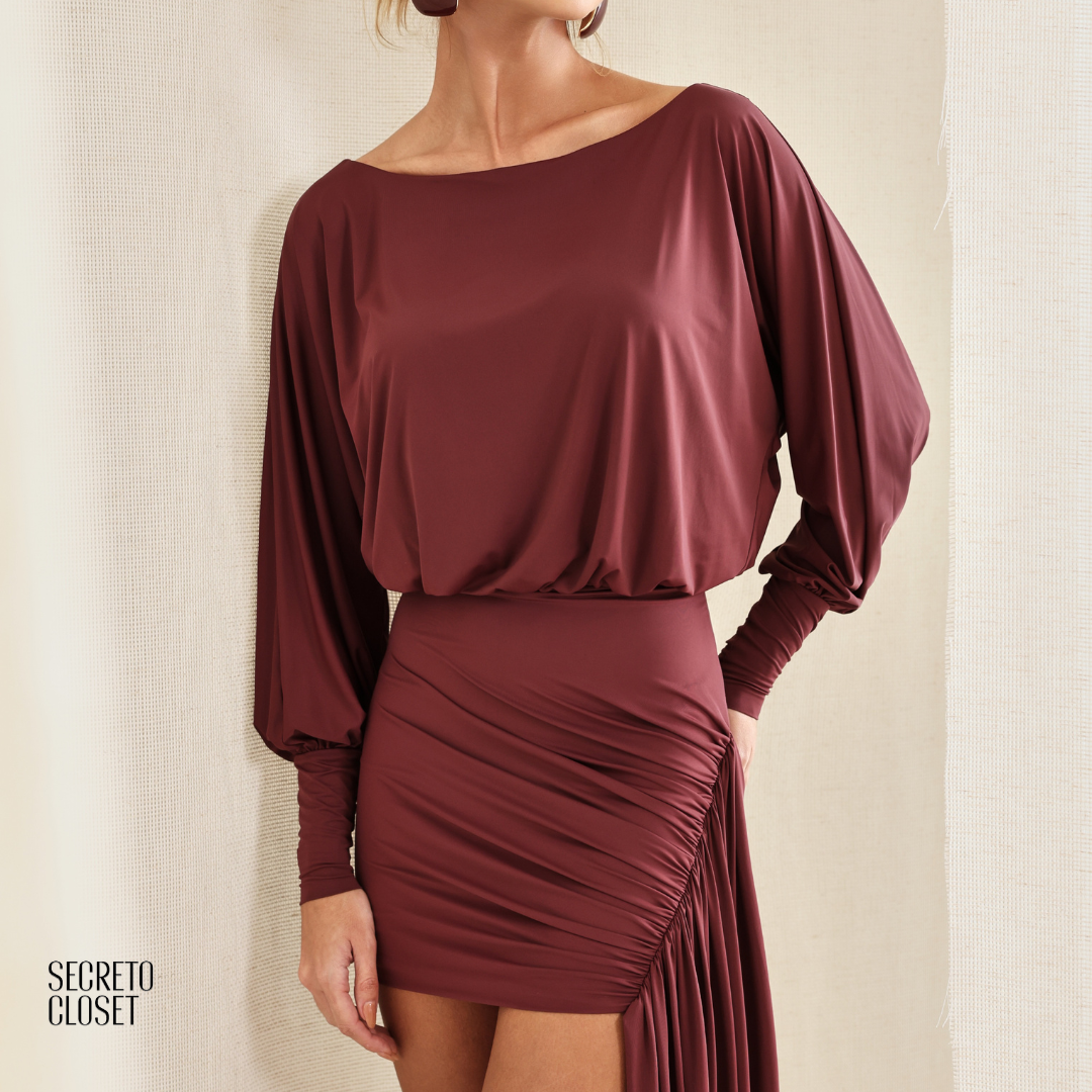 Vestido Curto Com Cauda Emilia Bordô